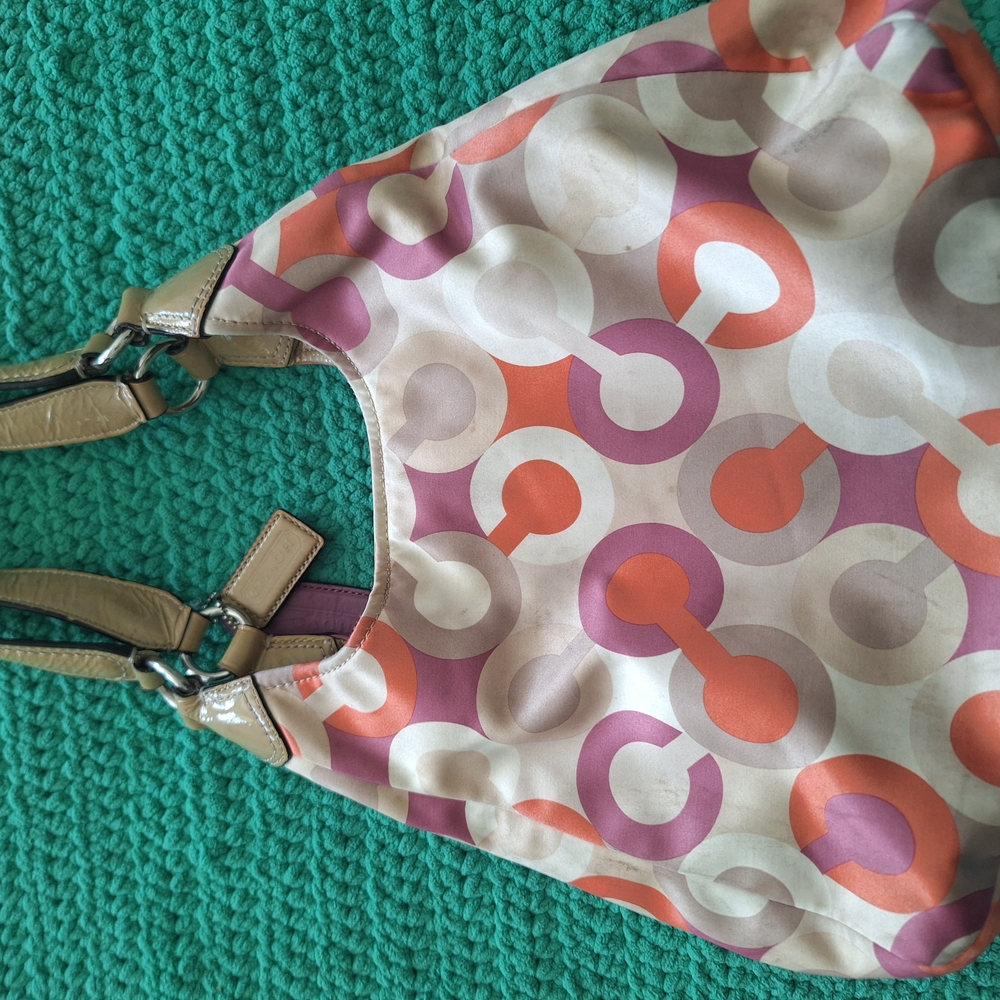 Cream and Orange Geometric Shoulder Bag